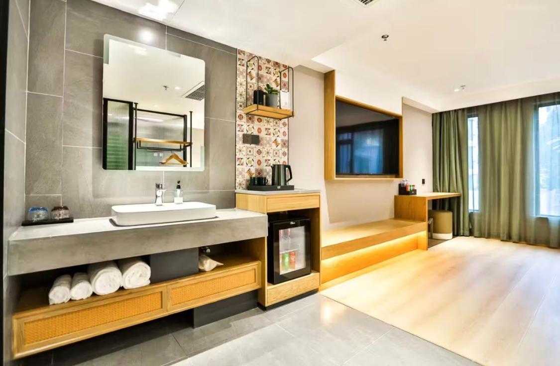 True Go Hotel - Shanghai Jing'An Temple Nanjing West Road Xangai Exterior foto