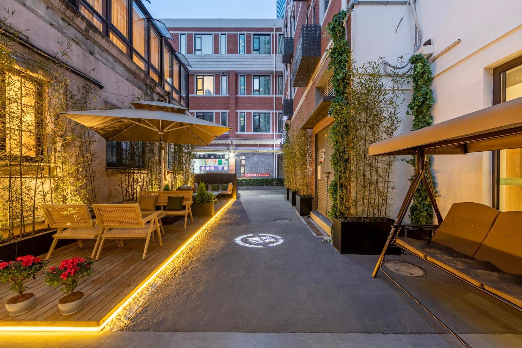 True Go Hotel - Shanghai Jing'An Temple Nanjing West Road Xangai Exterior foto