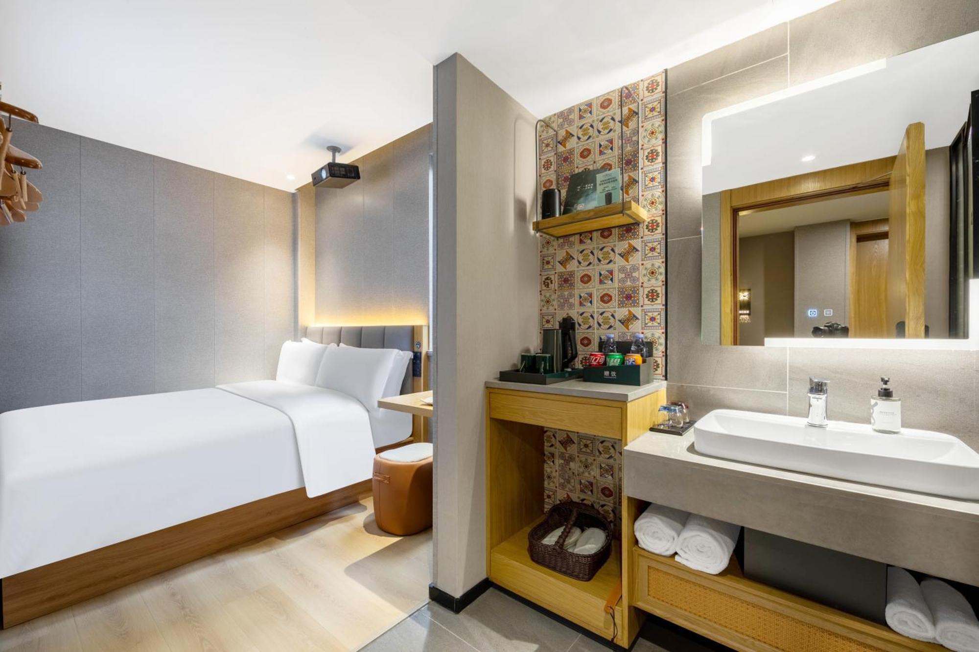 True Go Hotel - Shanghai Jing'An Temple Nanjing West Road Xangai Exterior foto